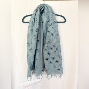 Chic Light Blue Textured 100% wool Scarf